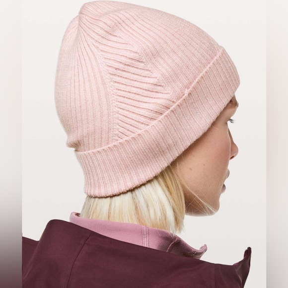 NWT Cozy Athleisure Minimalist Lululemon Twist of Cozy Wool Knit Beanie/Hat - Picture 6 of 17
